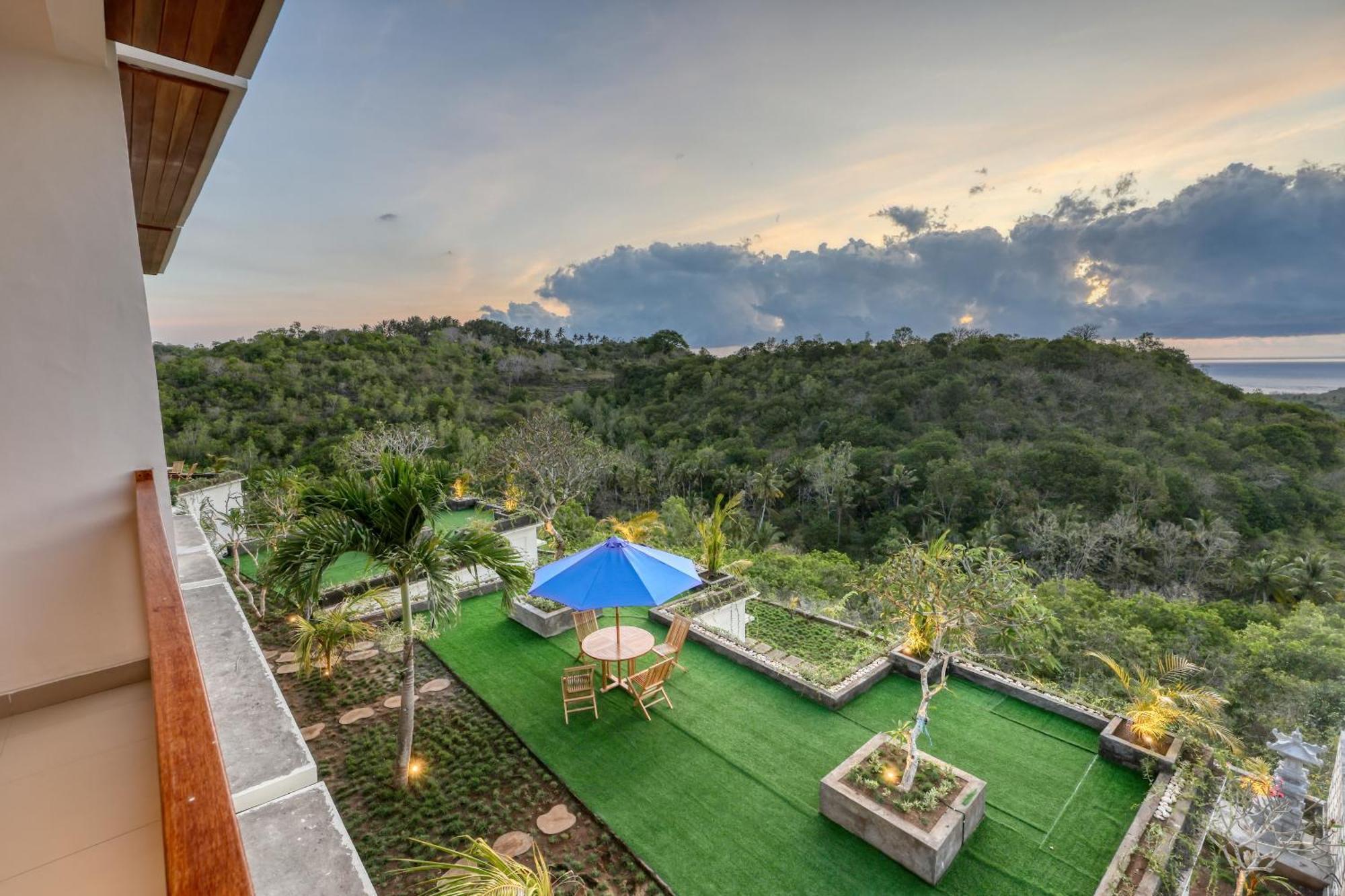 Kelingking Parama Resort Batumadeg エクステリア 写真
