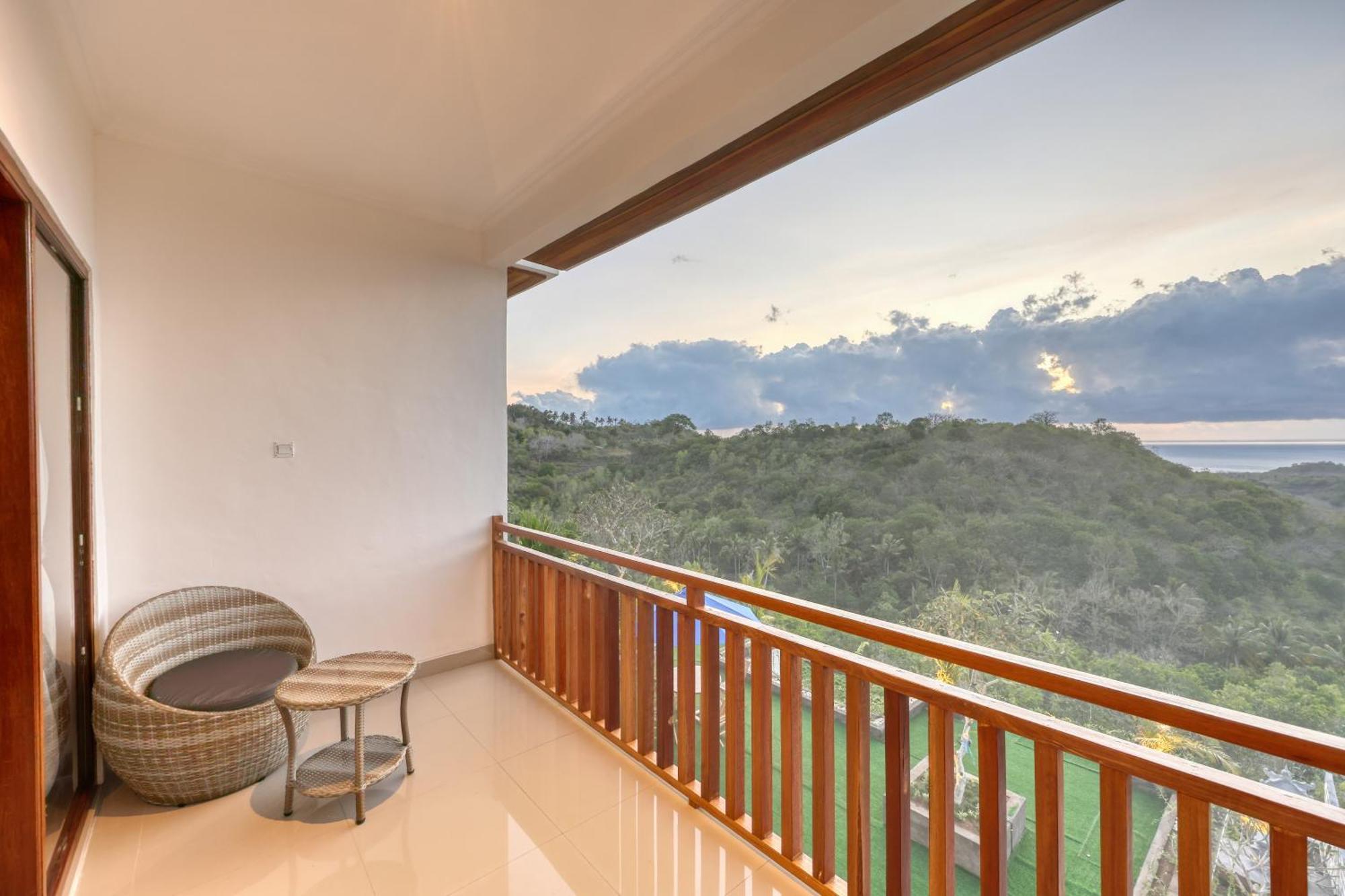 Kelingking Parama Resort Batumadeg エクステリア 写真