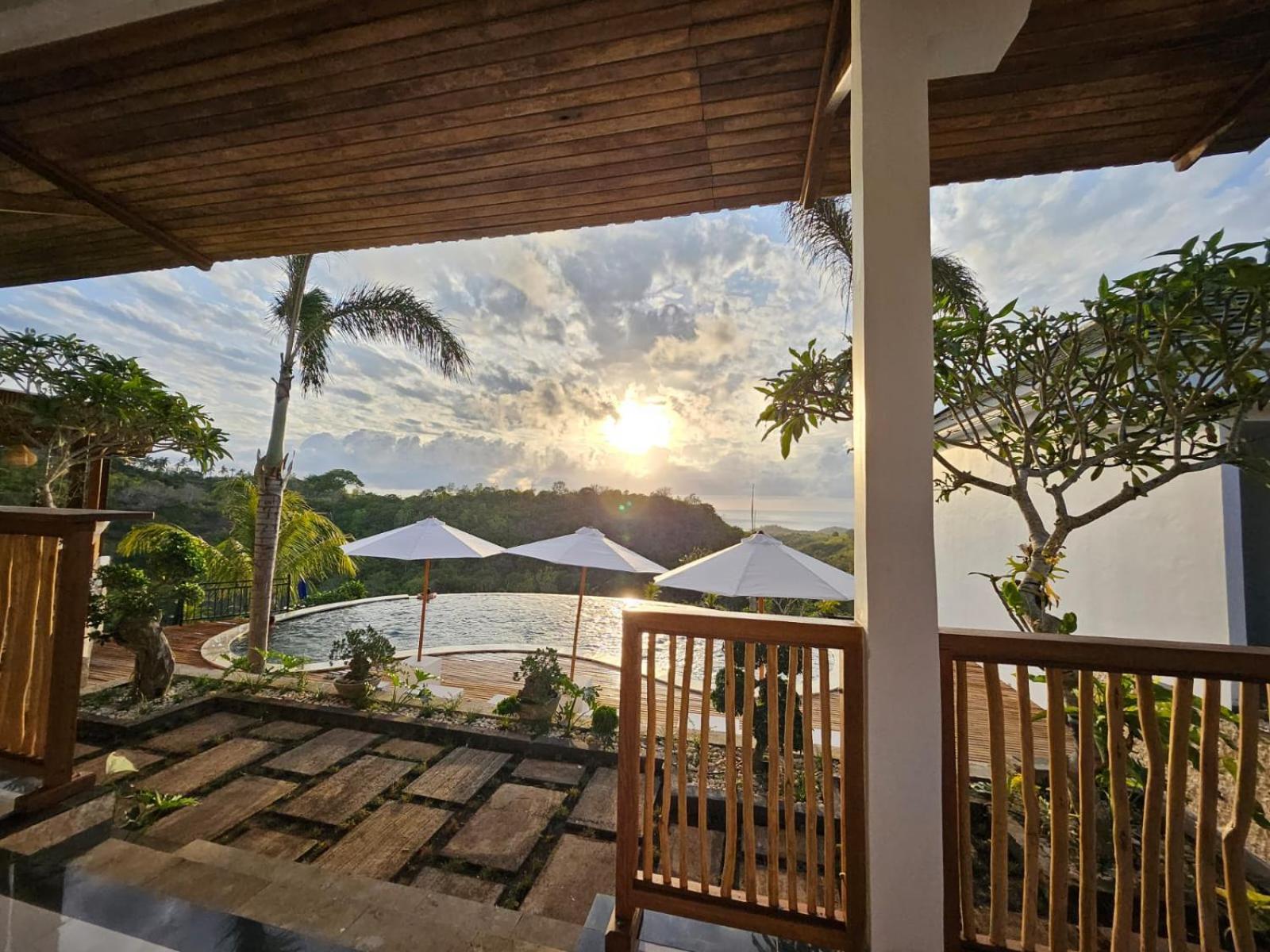Kelingking Parama Resort Batumadeg エクステリア 写真