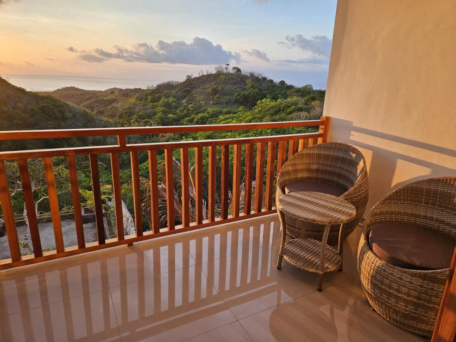 Kelingking Parama Resort Batumadeg エクステリア 写真