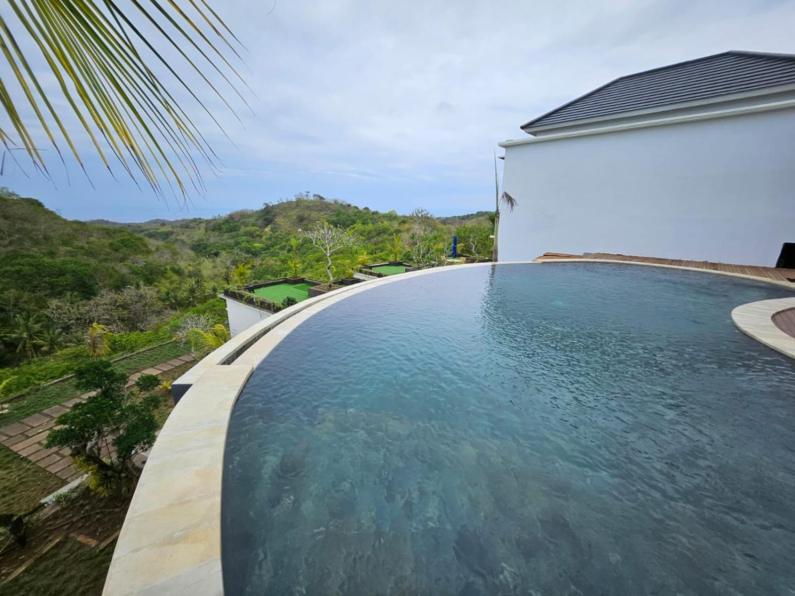Kelingking Parama Resort Batumadeg エクステリア 写真